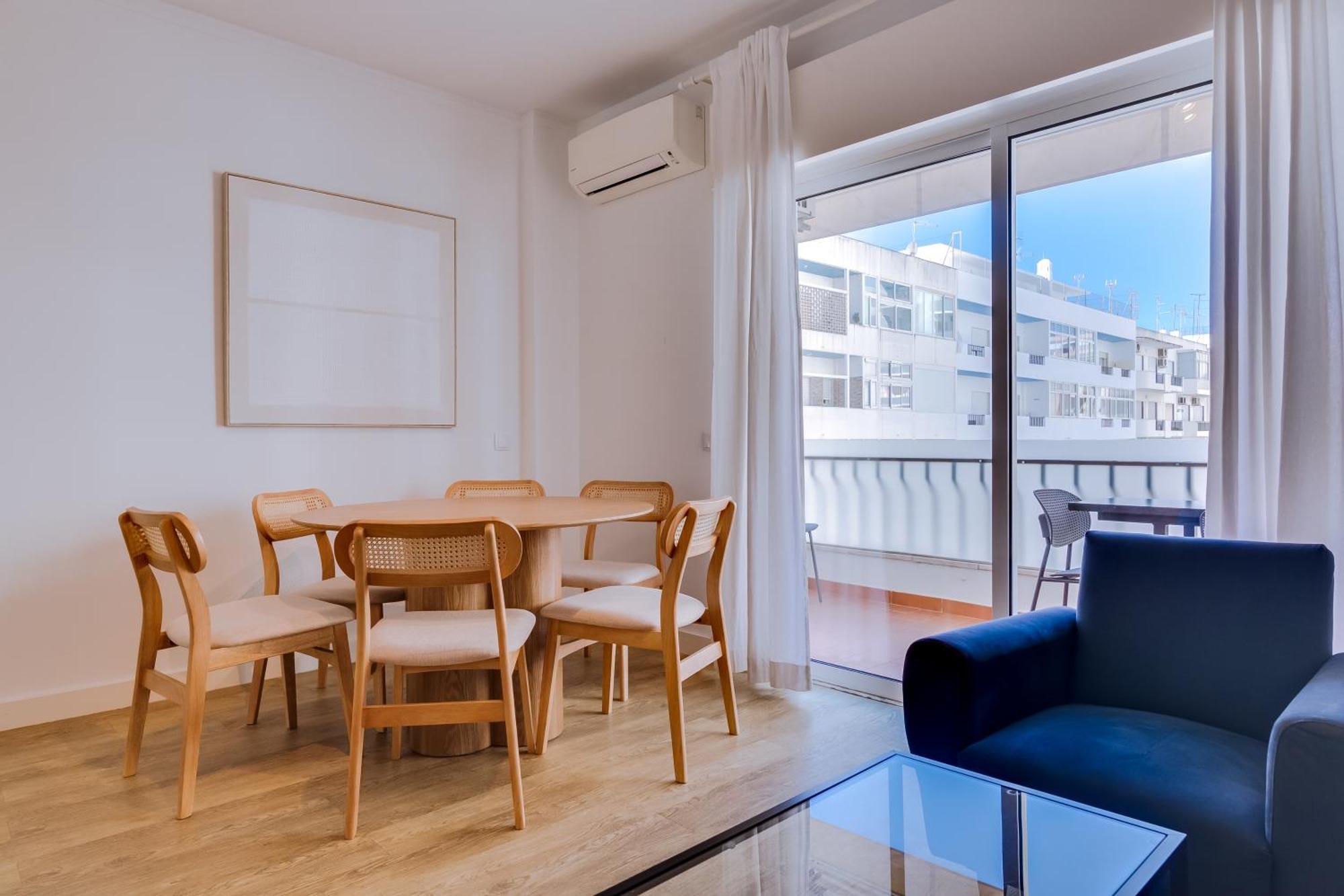 Al - Apartamento Egas Moniz 奎特里拉 外观 照片