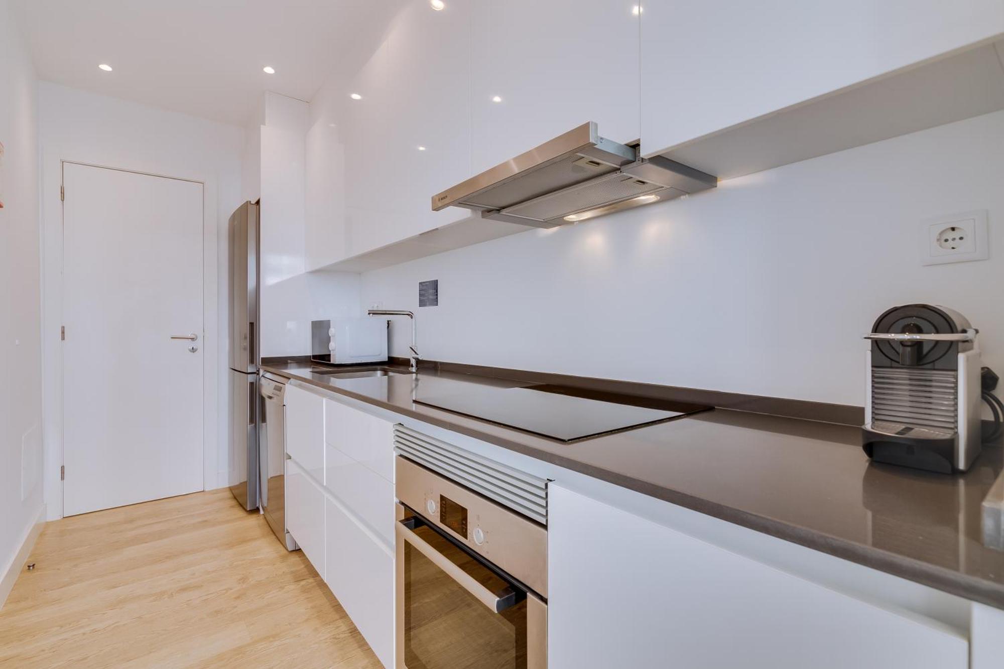 Al - Apartamento Egas Moniz 奎特里拉 外观 照片